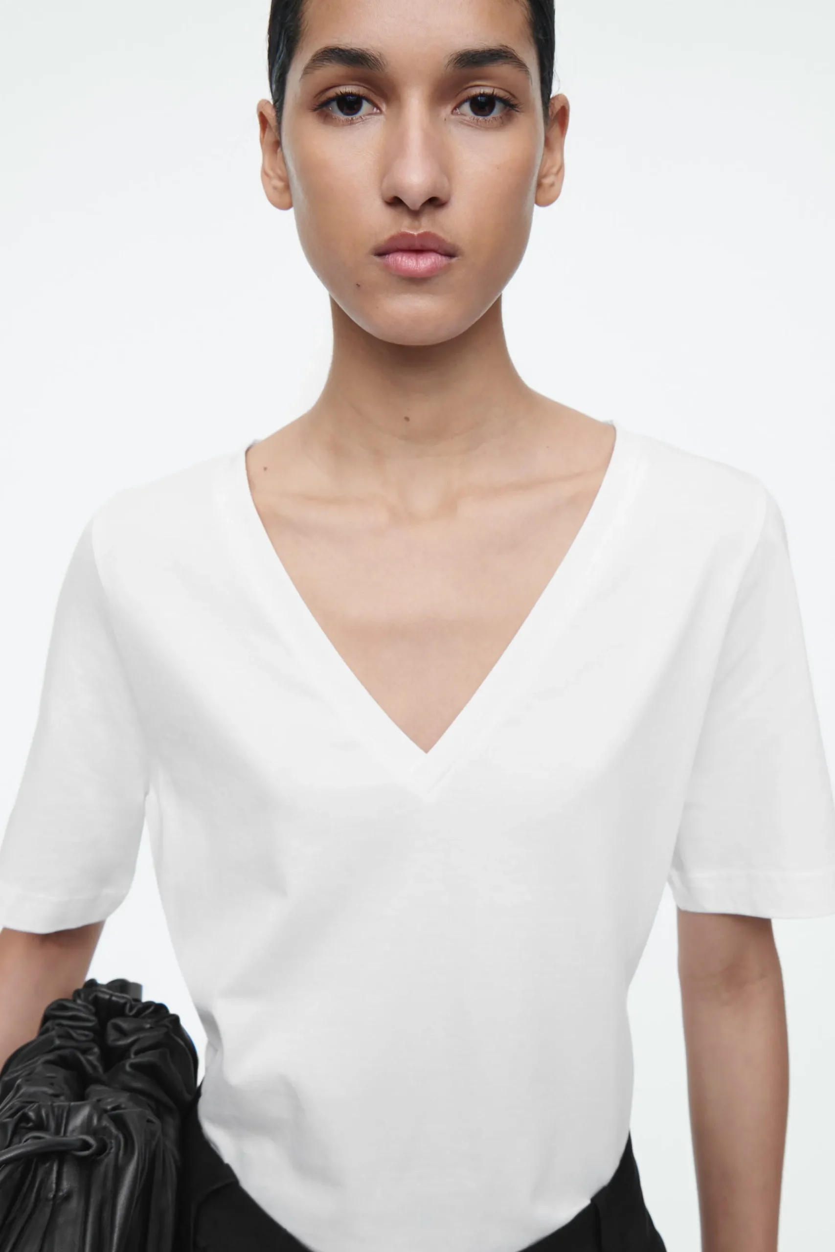 Damen COS T-Shirts | Oberteile*ALLTAGS-T-SHIRT MIT V-AUSSCHNITT