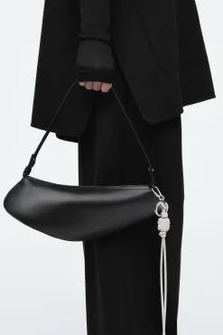 Damen COS Accessoires Aus Leder | Taschen*ANHÄNGER MIT STEPPDESIGN, PERLEN UND LEDERQUASTE