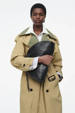 Damen COS Taschen*CAVATELLI CLUTCH AUS LEDER