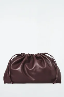 Damen COS Taschen*CAVATELLI CLUTCH AUS LEDER