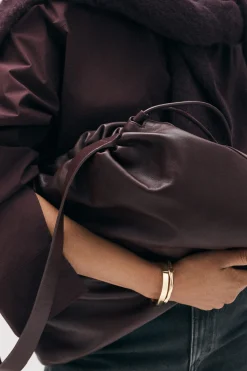 Damen COS Taschen*CAVATELLI CLUTCH AUS LEDER