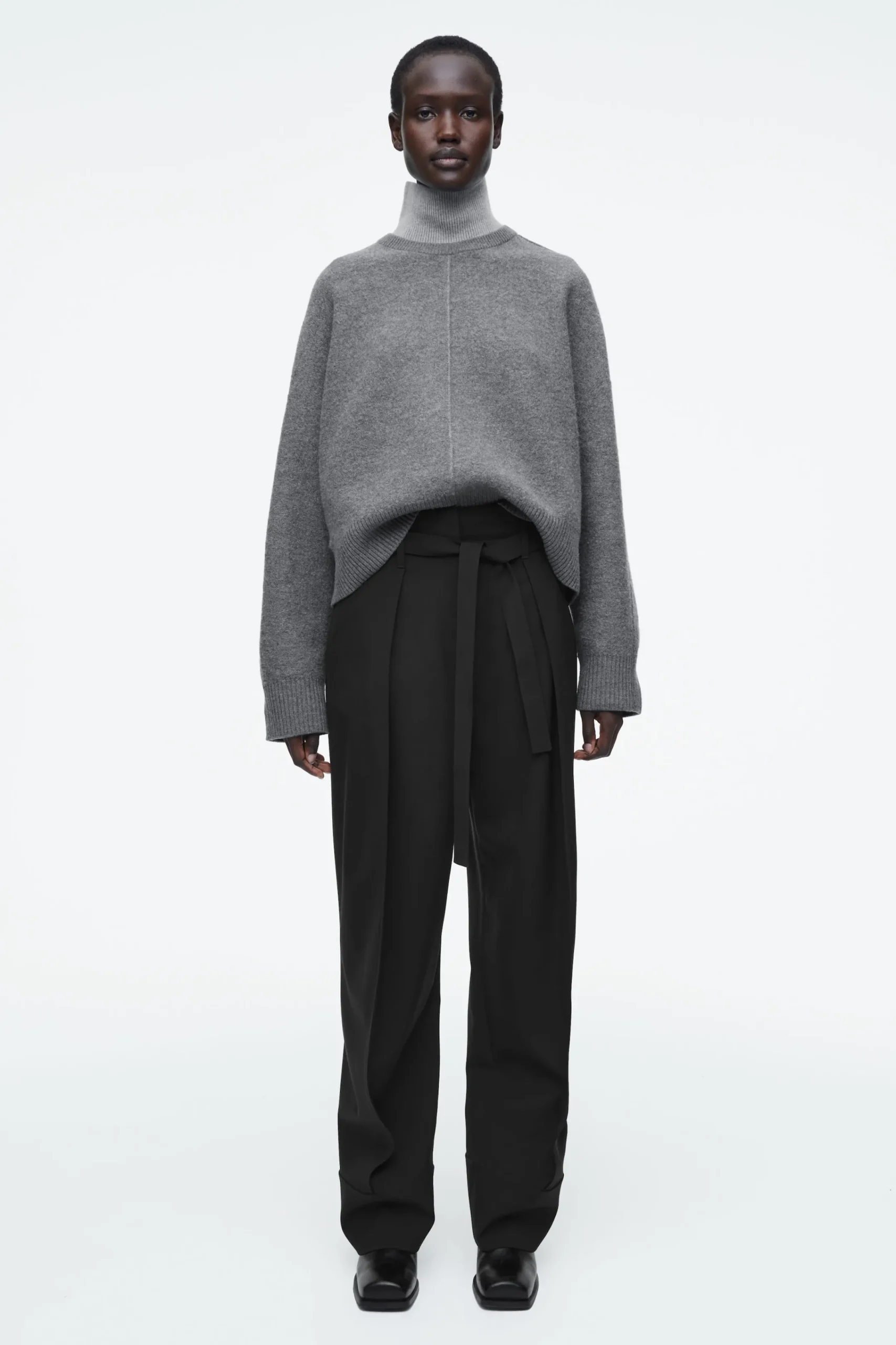 Damen COS Strickmode*COLOUR-BLOCK-WOLLPULLOVER IN LAGEN-OPTIK