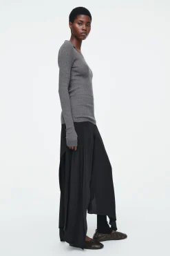 Damen COS Oberteile | Strickmode*DAS MERINOWOLLOBERTEIL MIT OFFENEM KRAGEN