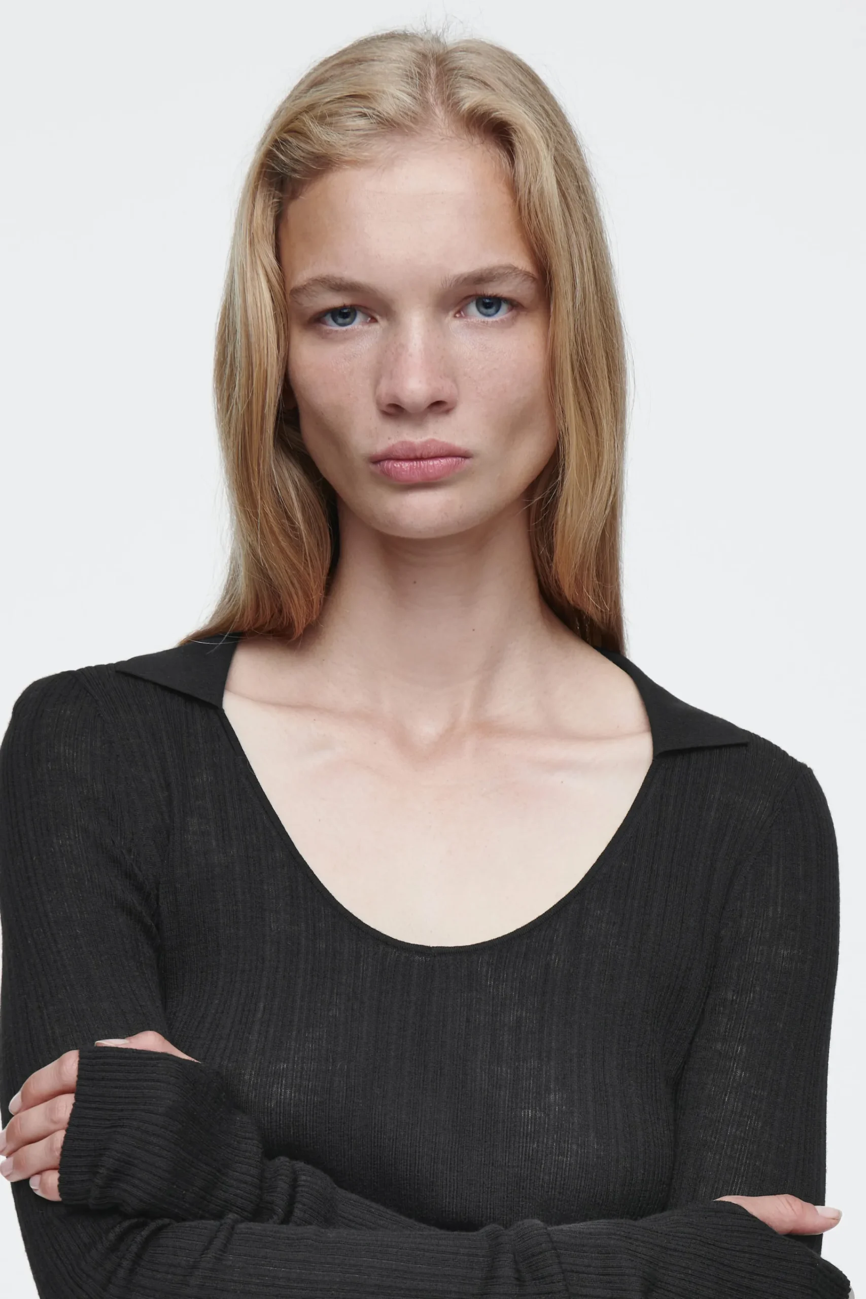 Damen COS Oberteile | Strickmode*DAS MERINOWOLLOBERTEIL MIT OFFENEM KRAGEN