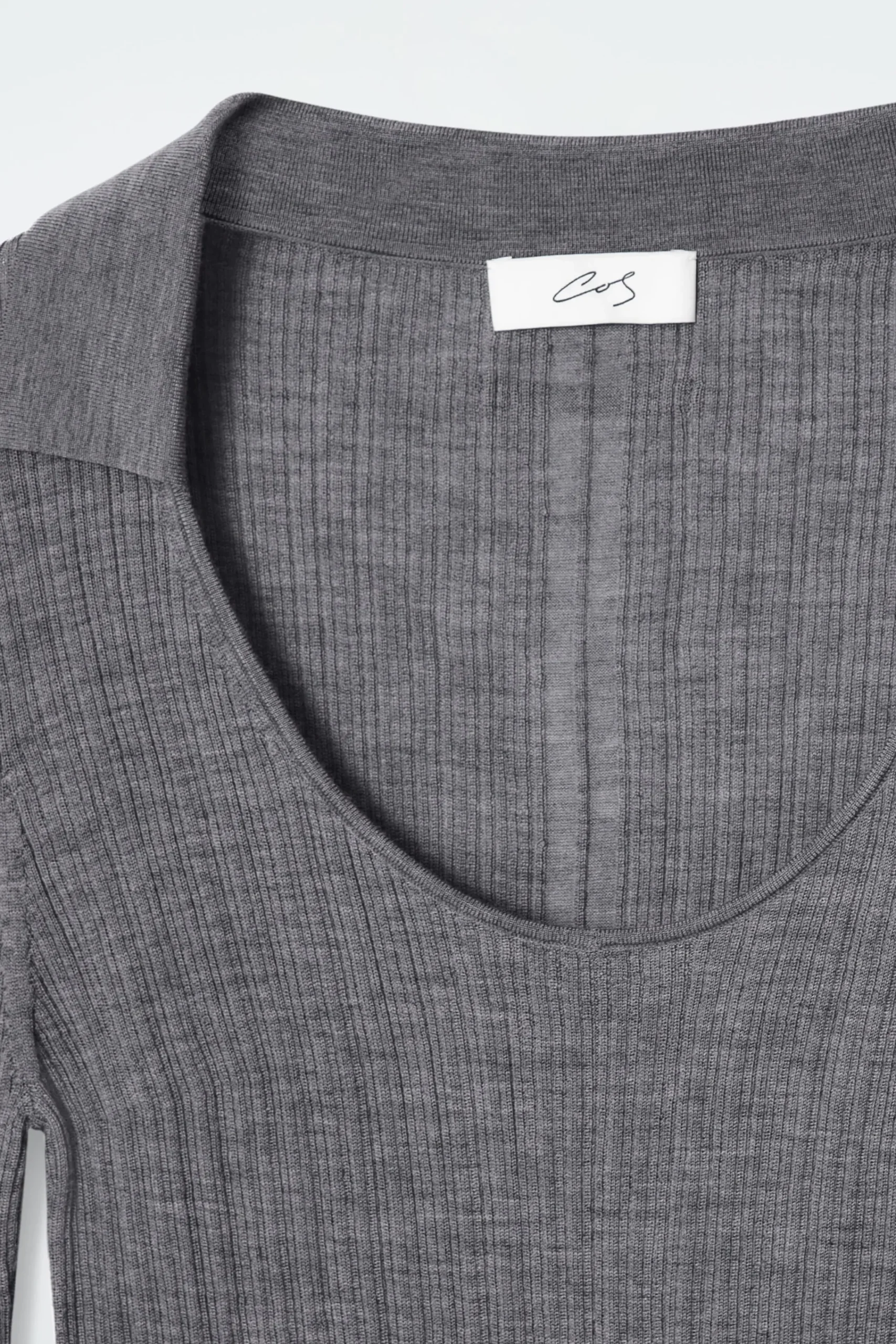 Damen COS Oberteile | Strickmode*DAS MERINOWOLLOBERTEIL MIT OFFENEM KRAGEN
