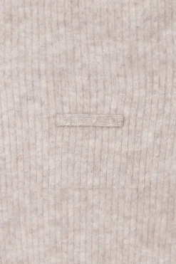 Damen COS Kaschmir | Strickmode*DER STEHKRAGEN-PULLUNDER AUS GEBÜRSTETEM KASCHMIR