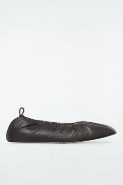 Damen COS Accessoires Aus Leder | Schuhe*DIE BALLERINAS AUS GERAFFTEM LEDER