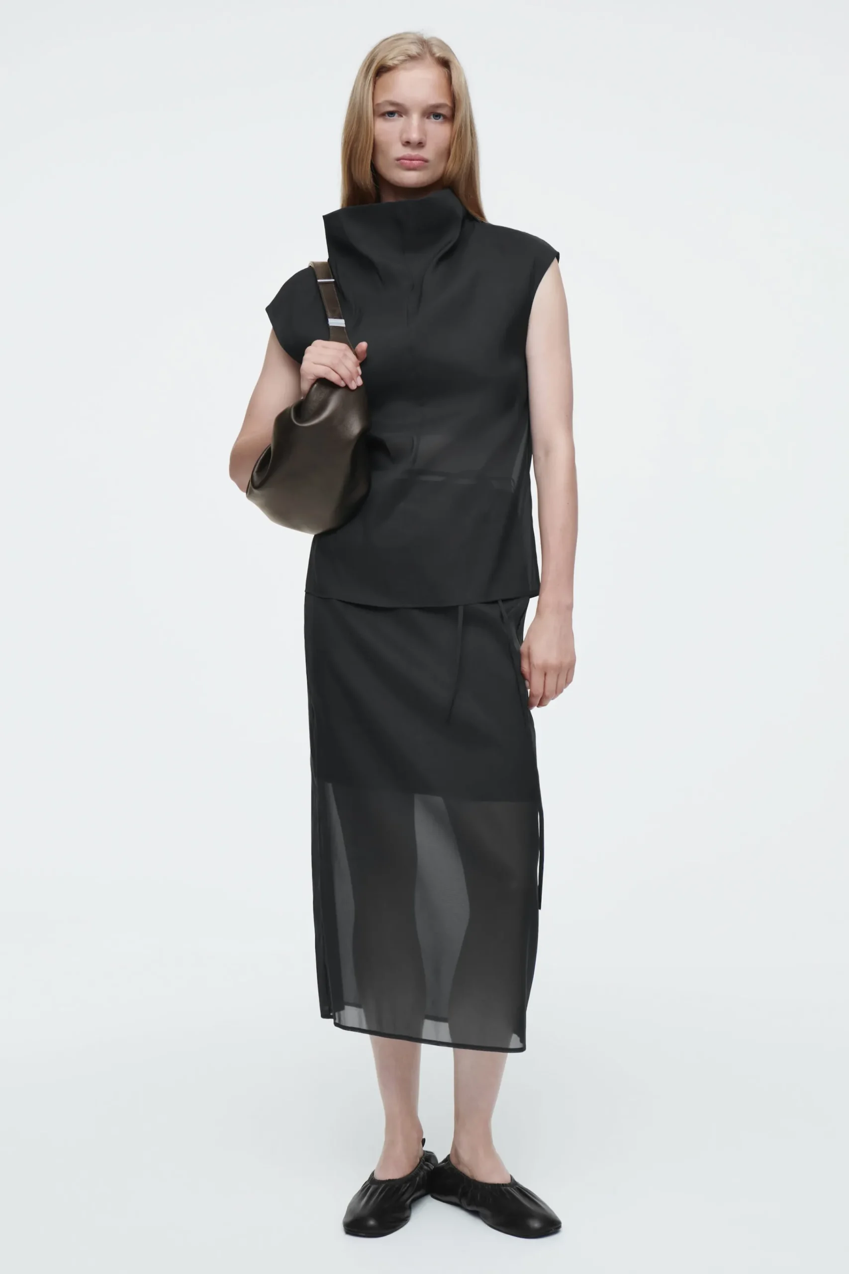 Damen COS Taschen*DIE DRAPIERTE UMHÄNGETASCHE – LEDER