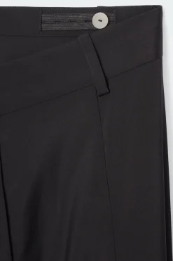 Damen COS Hosen*DIE FLIESSENDE HOSE MIT BARREL-BEIN