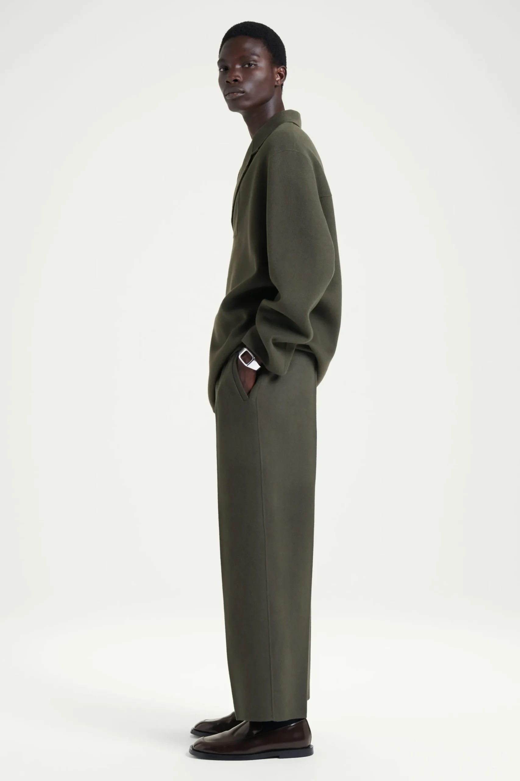 Herren COS Hosen*DIE HOSE MIT BARREL-BEIN