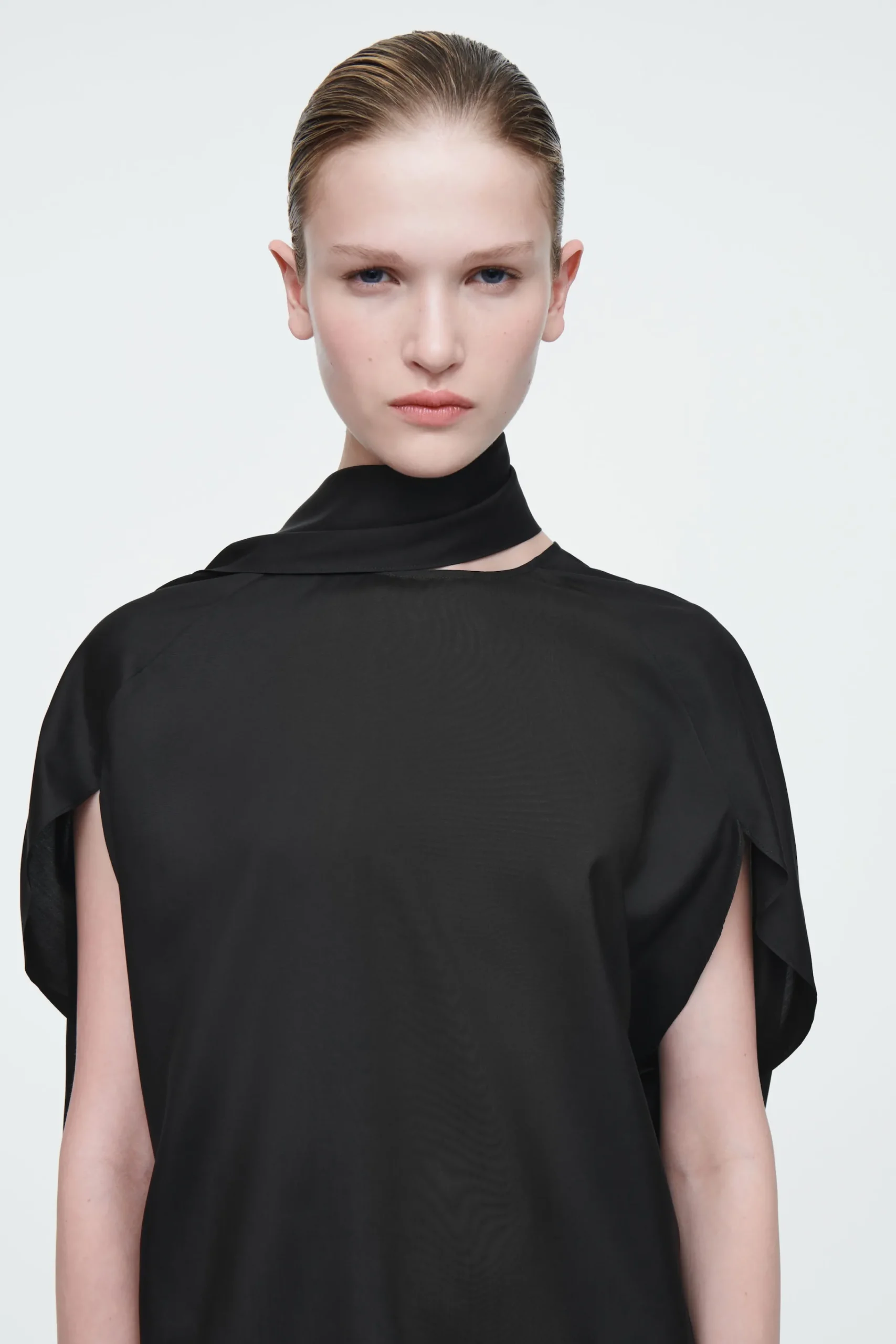Damen COS Hemden & Blusen | Oberteile*DIE SEIDENBLUSE MIT SCHALDETAIL