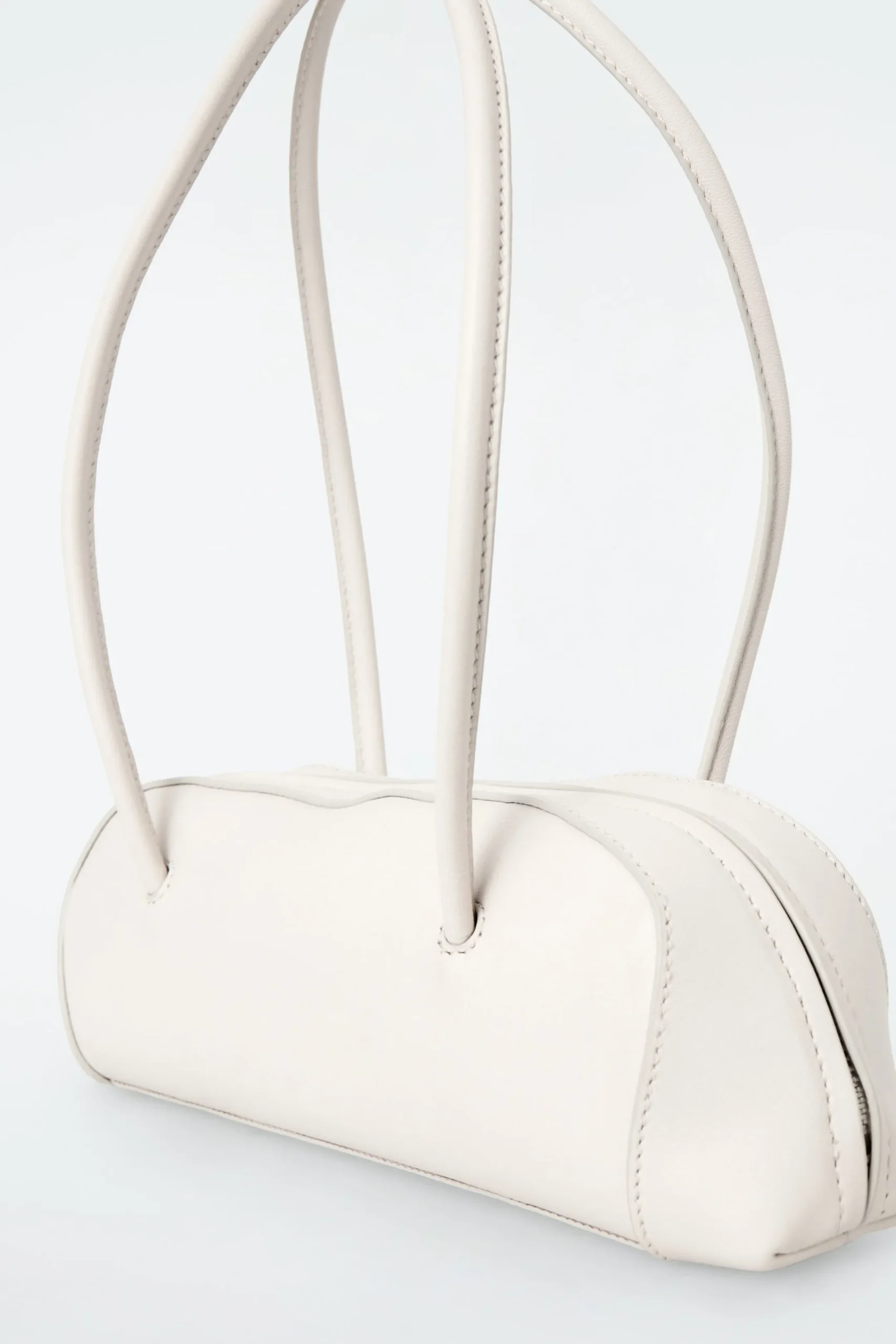 Damen COS Taschen*EASTSIDE KLEINE BOWLINGTASCHE – LEDER