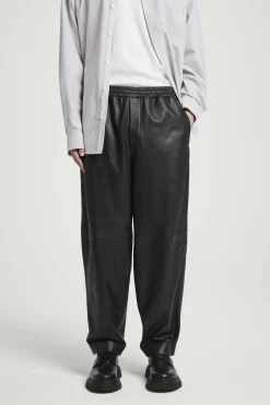 Herren COS Hosen*ELASTISCHE SCHMAL ZULAUFENDE JOGGINGHOSE AUS LEDER