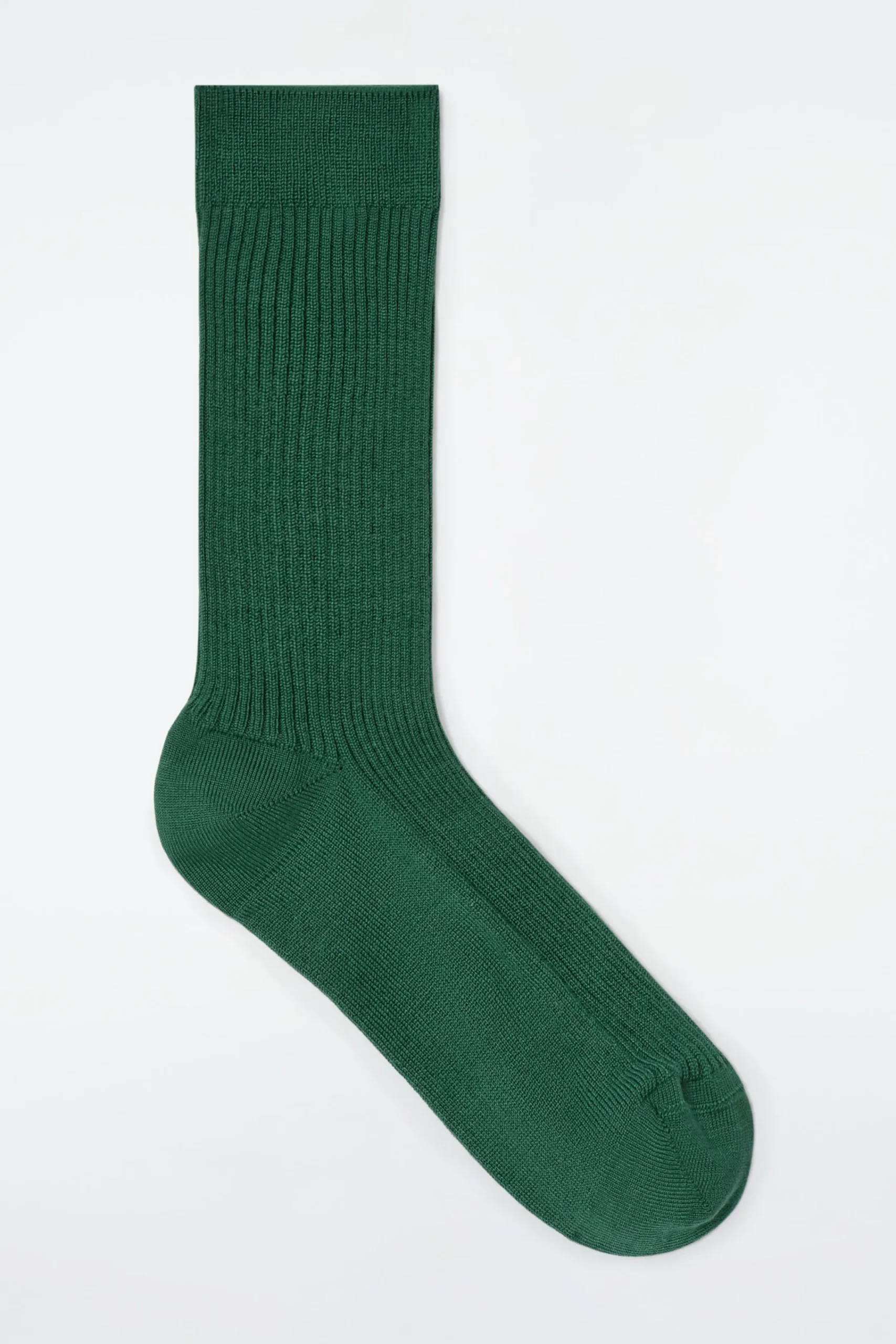 Damen COS Socken*GERIPPTE SOCKEN AUS SEIDE
