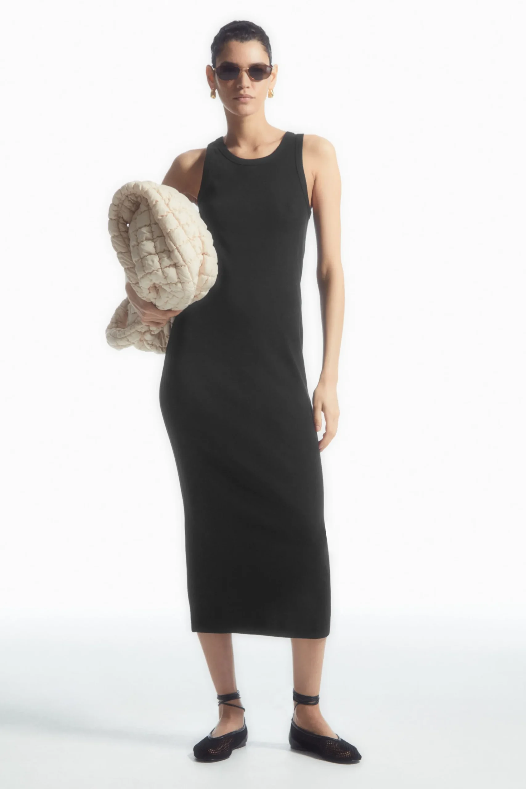 Damen COS Kleider*GERIPPTES SCHLAUCHKLEID