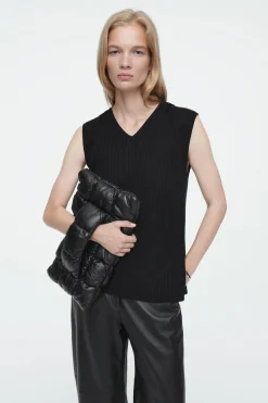 Damen COS Die Gesteppte Tasche | Taschen*GESTEPPTE PILLOW CLUTCH - LEDER
