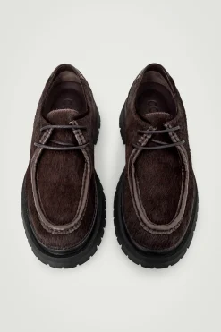 Herren COS Schuhe*GROBE DERBYS AUS PONYHAARLEDER