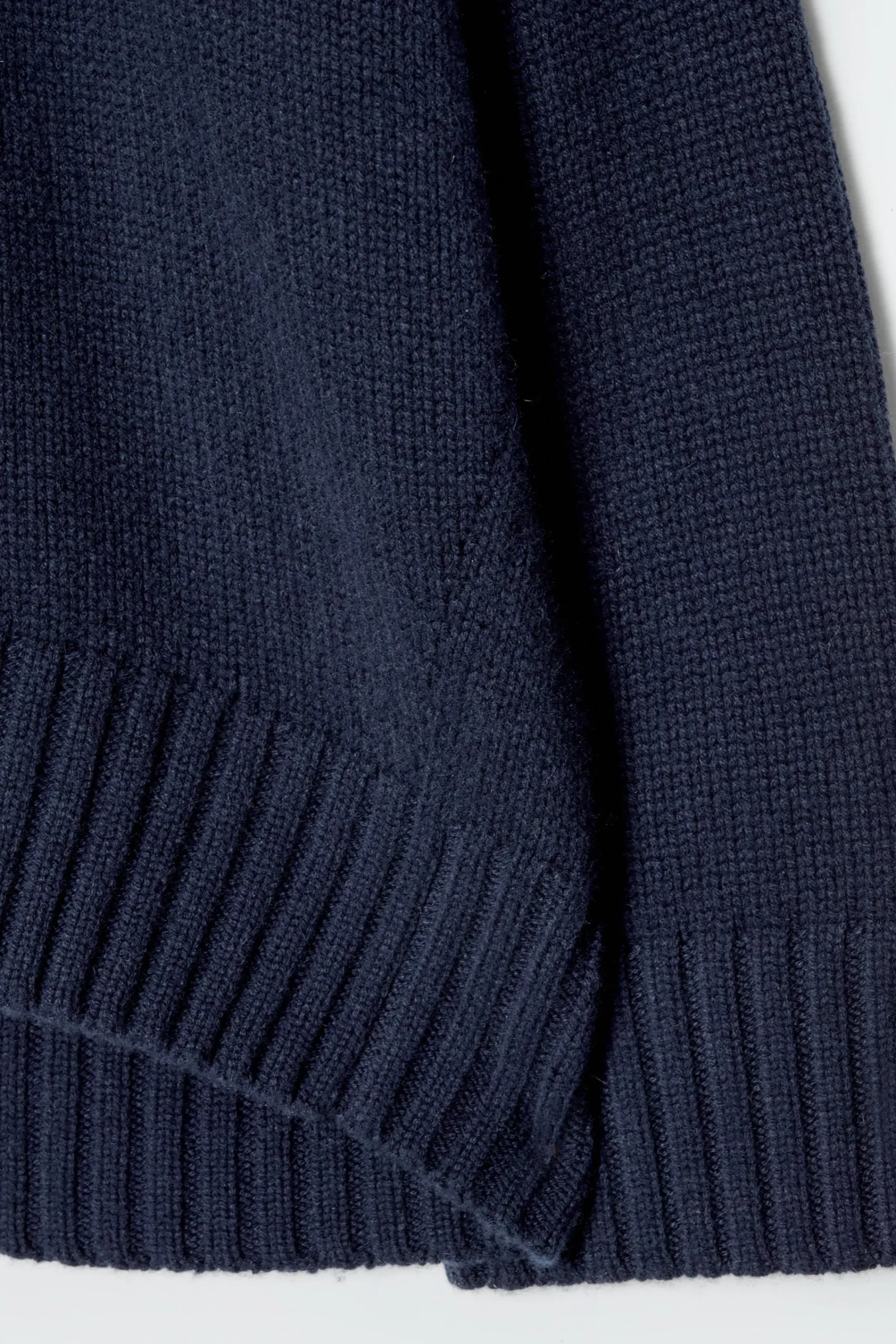 Damen COS Kaschmir | Strickmode*GROBSTRICKPULLOVER AUS KASCHMIR MIT ROLLKRAGEN