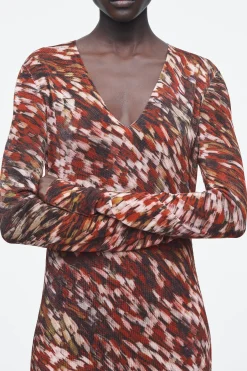 Damen COS Kleider | Strickmode*HALBTRANSPARENTES GESTRICKTES MAXIKLEID MIT PRINT