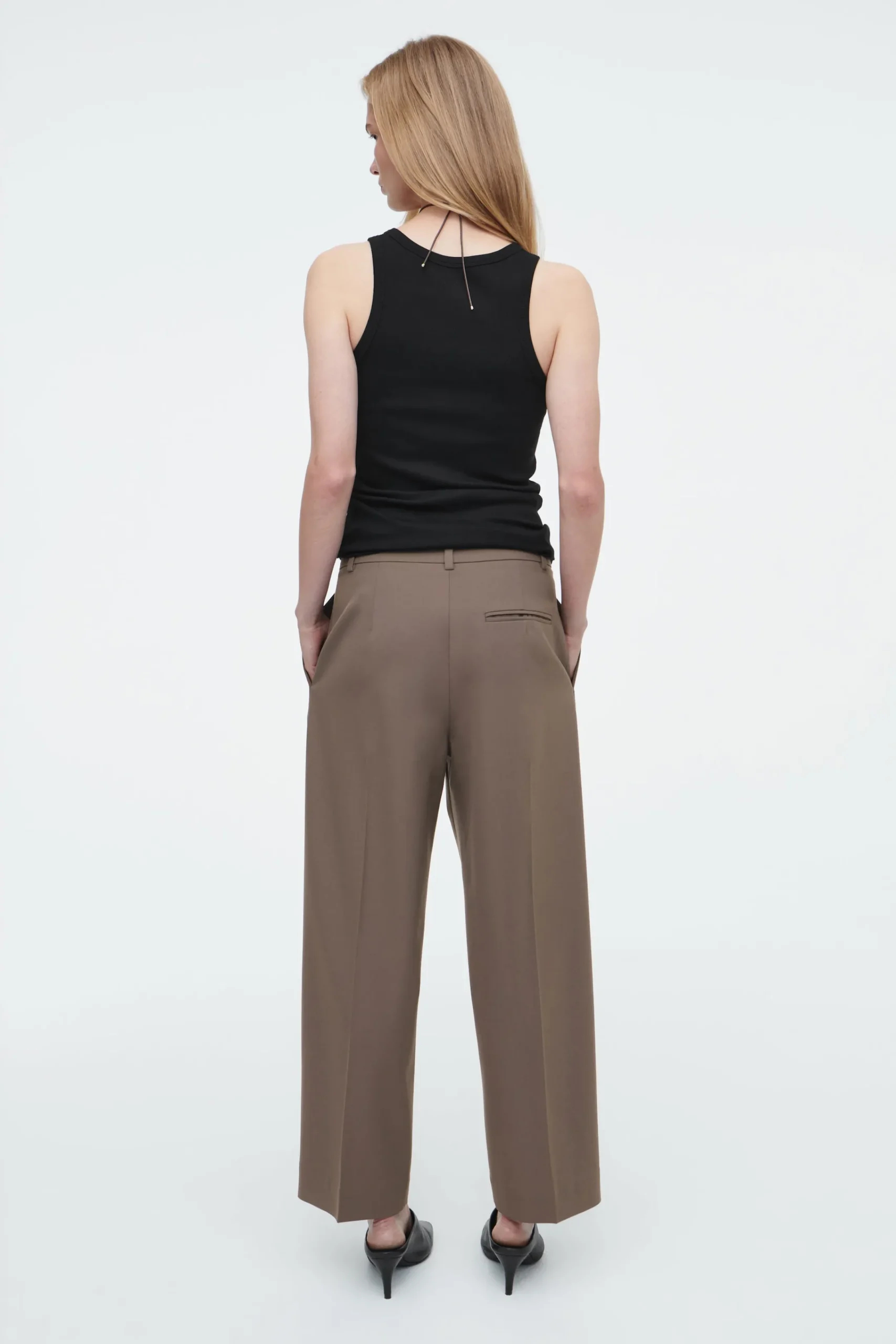 Damen COS Hosen*HOSE AUS WOLL-MIX MIT BARREL-BEIN UND FALTEN