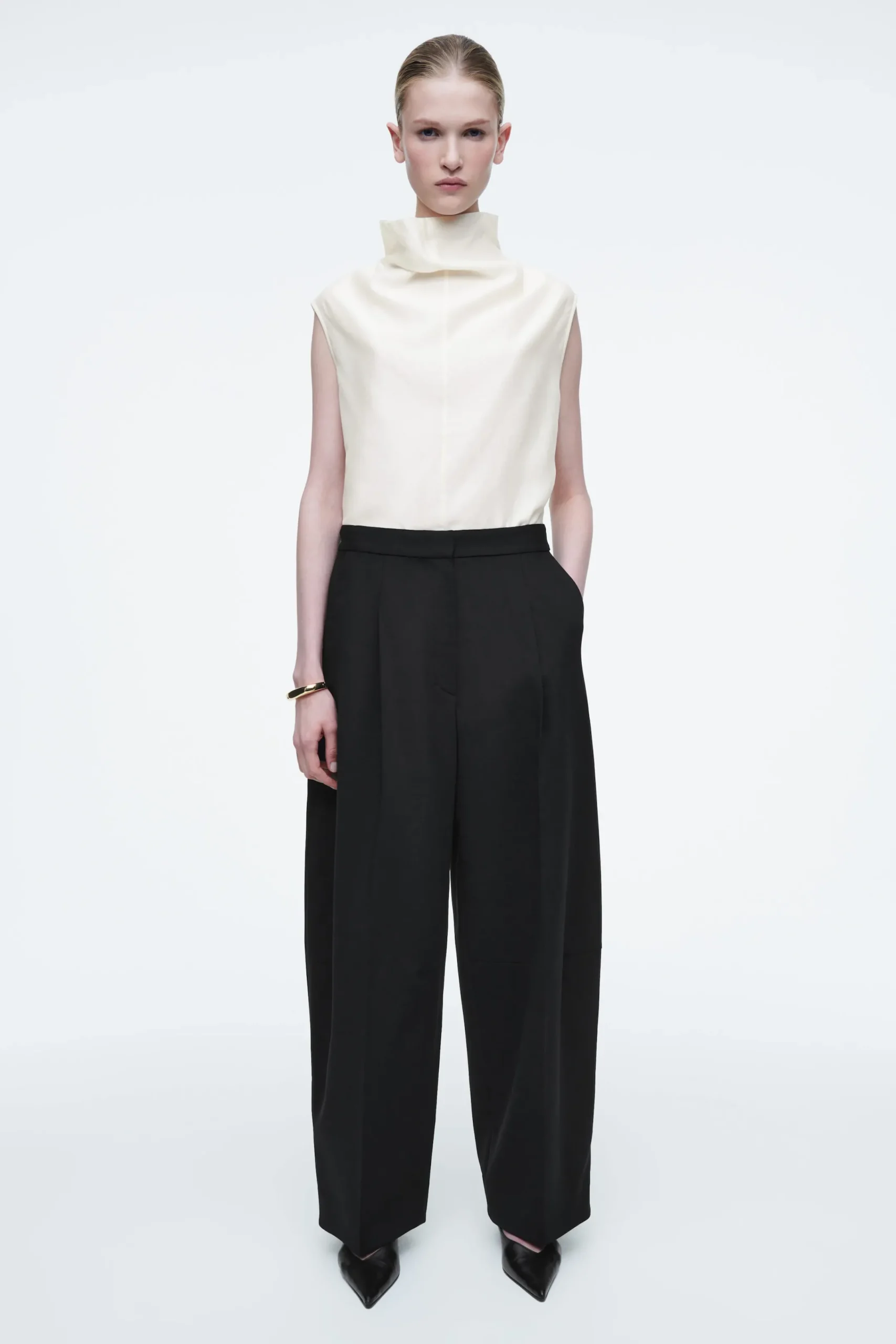 Damen COS Hosen*HOSE AUS WOLL-MIX MIT WEITEM BEIN