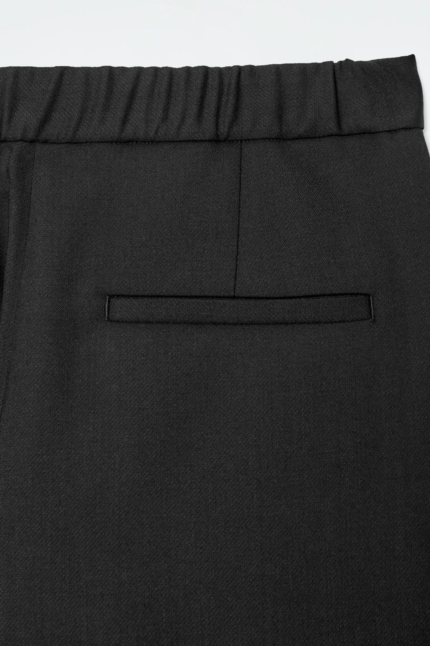 Damen COS Hosen*HOSE AUS WOLL-MIX MIT WEITEM BEIN