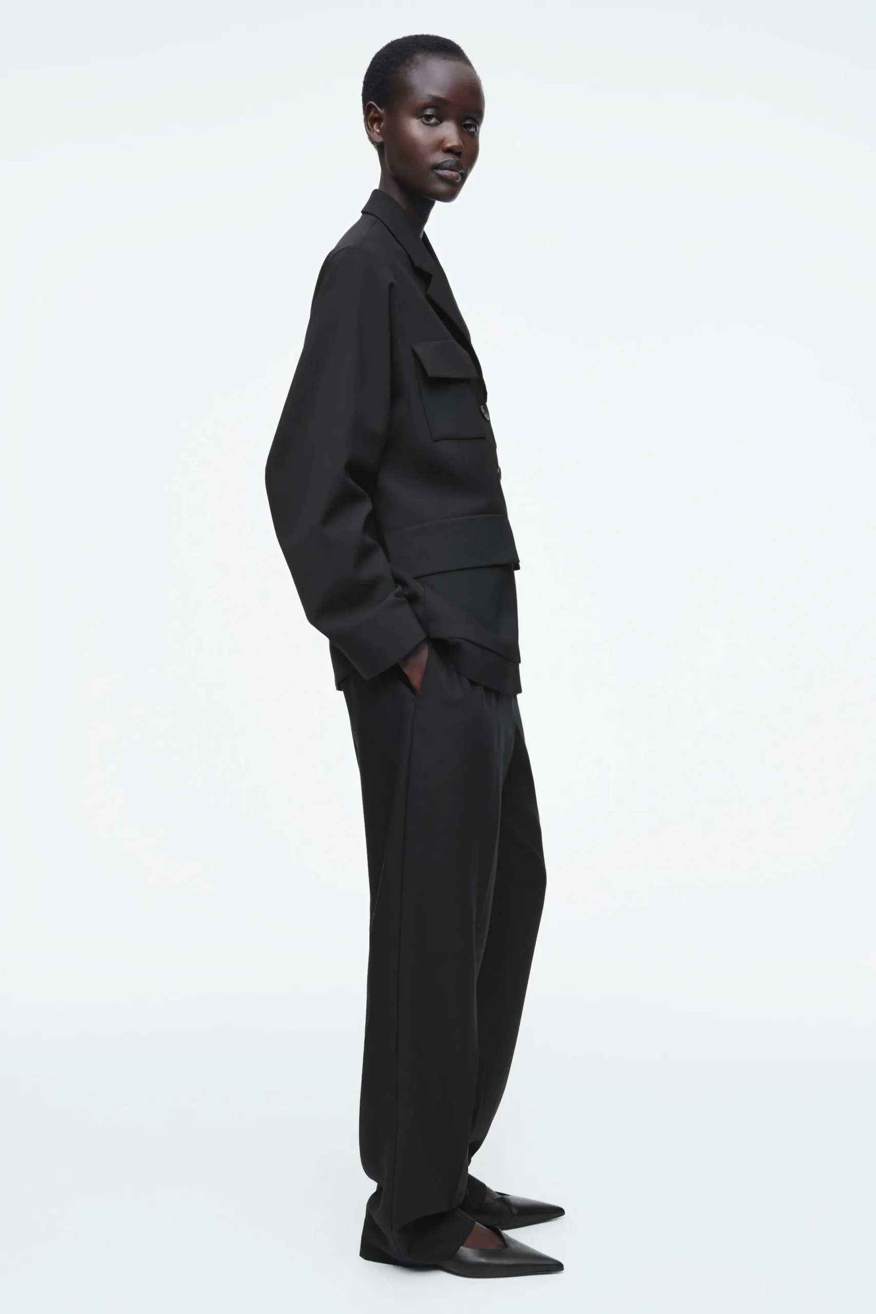 Damen COS Hosen*HOSE MIT GERADEM BEIN UND ELASTISCHEM BUND