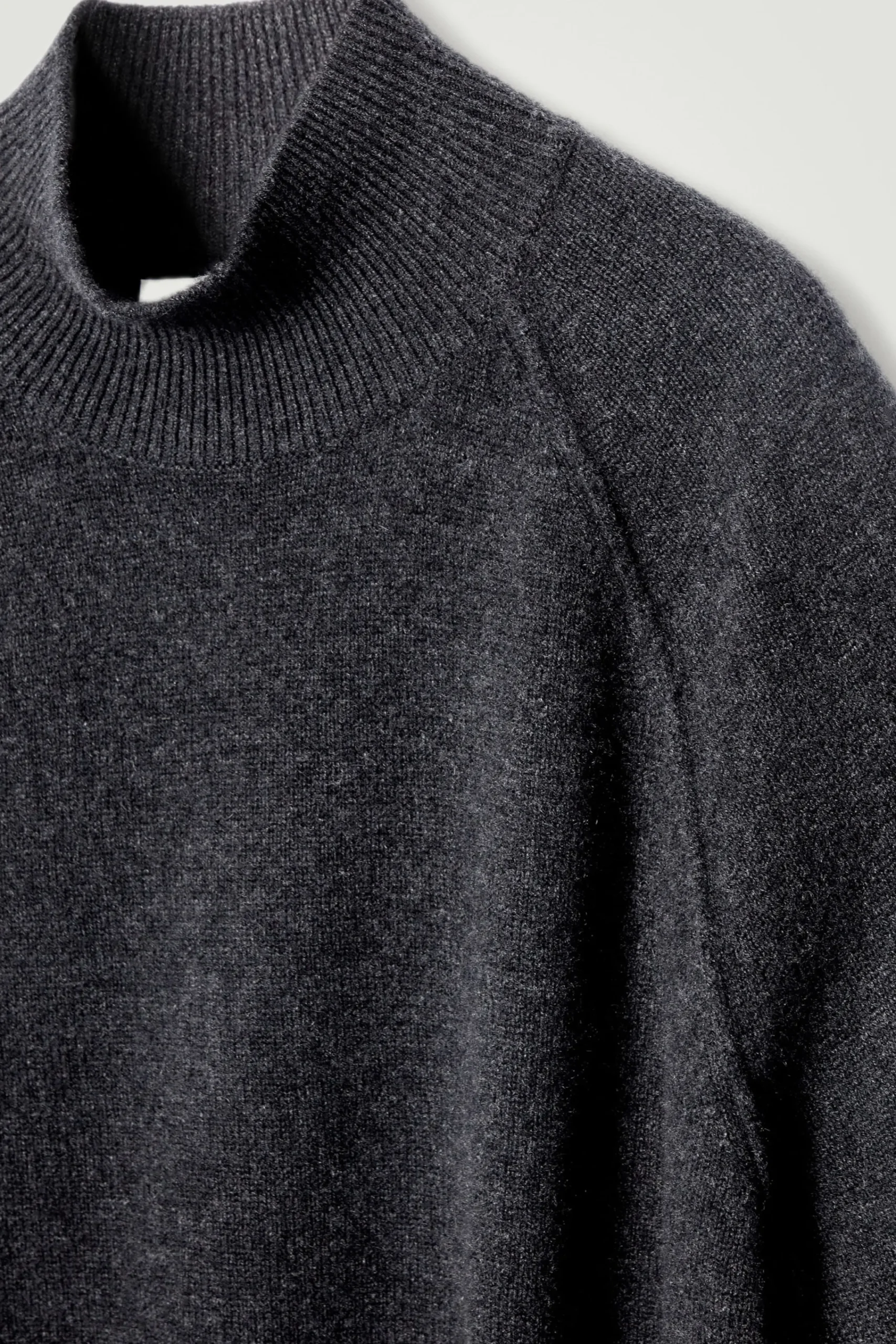 Herren COS Pullover | Strickmode*KASCHMIRPULLOVER MIT STEHKRAGEN