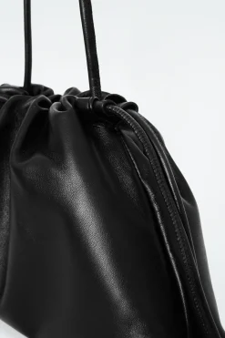 Damen COS Taschen*KLEINE CAVATELLI CLUTCH AUS LEDER
