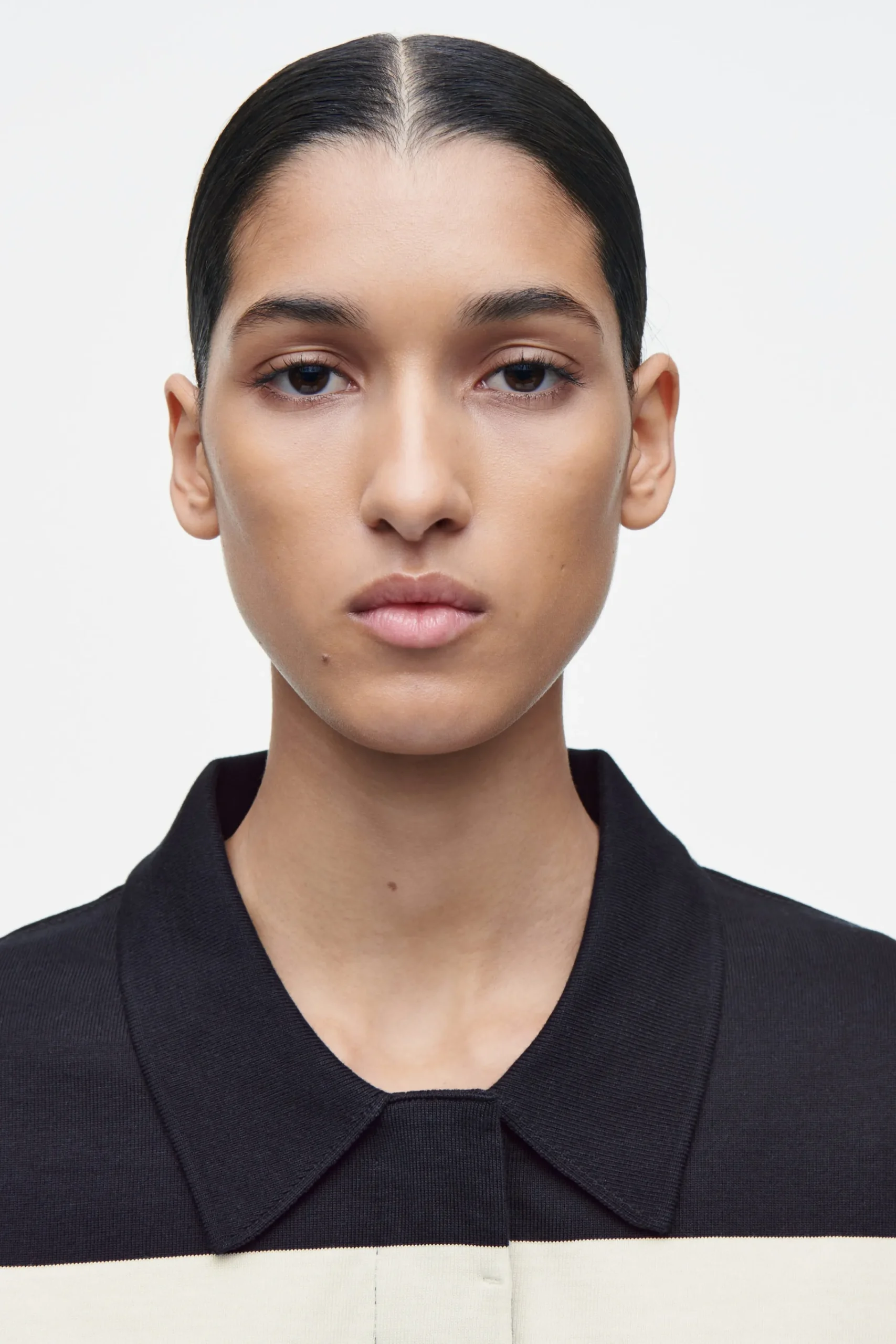 Damen COS Oberteile*LOCKERES LANGÄRMLIGES POLOSHIRT MIT STREIFEN