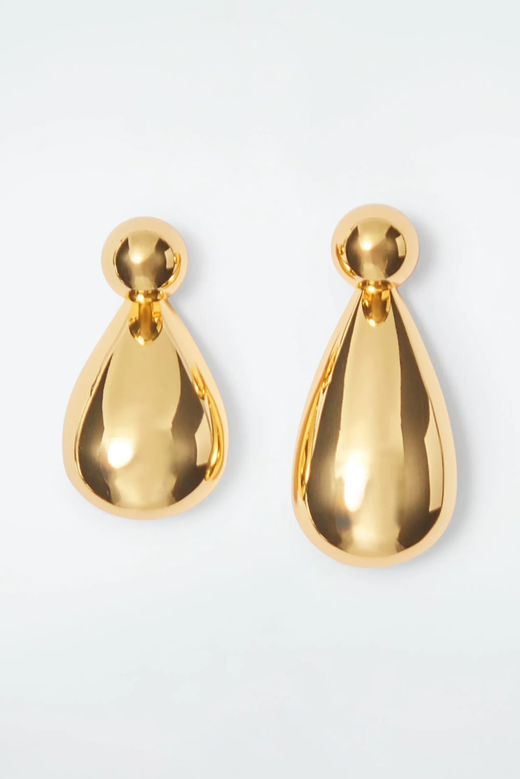 Damen COS Schmuck*MARKANTE WANDELBARE HÄNGEOHRRINGE