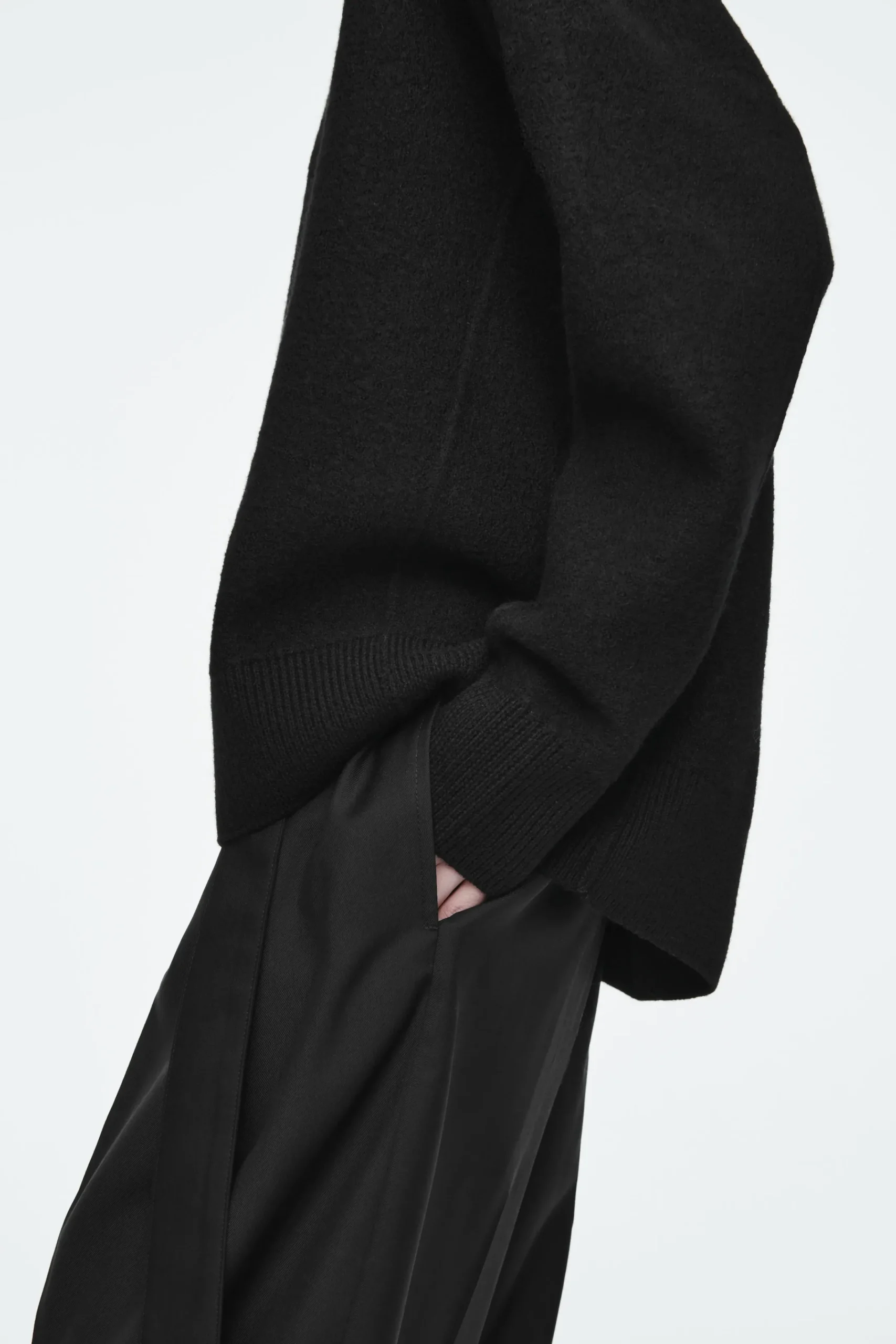 Damen COS Strickmode*OVERSIZED-PULLOVER AUS GEKOCHTER MERINOWOLLE