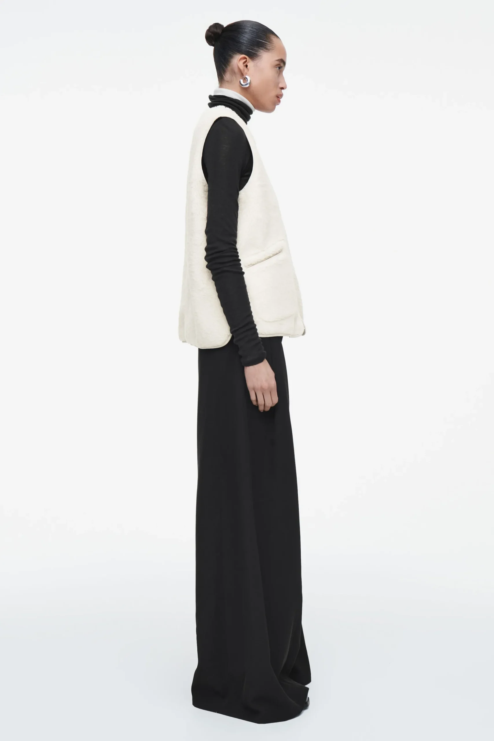 Damen COS Mützen, Schals & Handschuhe | Mäntel & Jacken*OVERSIZED-WESTE AUS KUNSTLAMMFELL