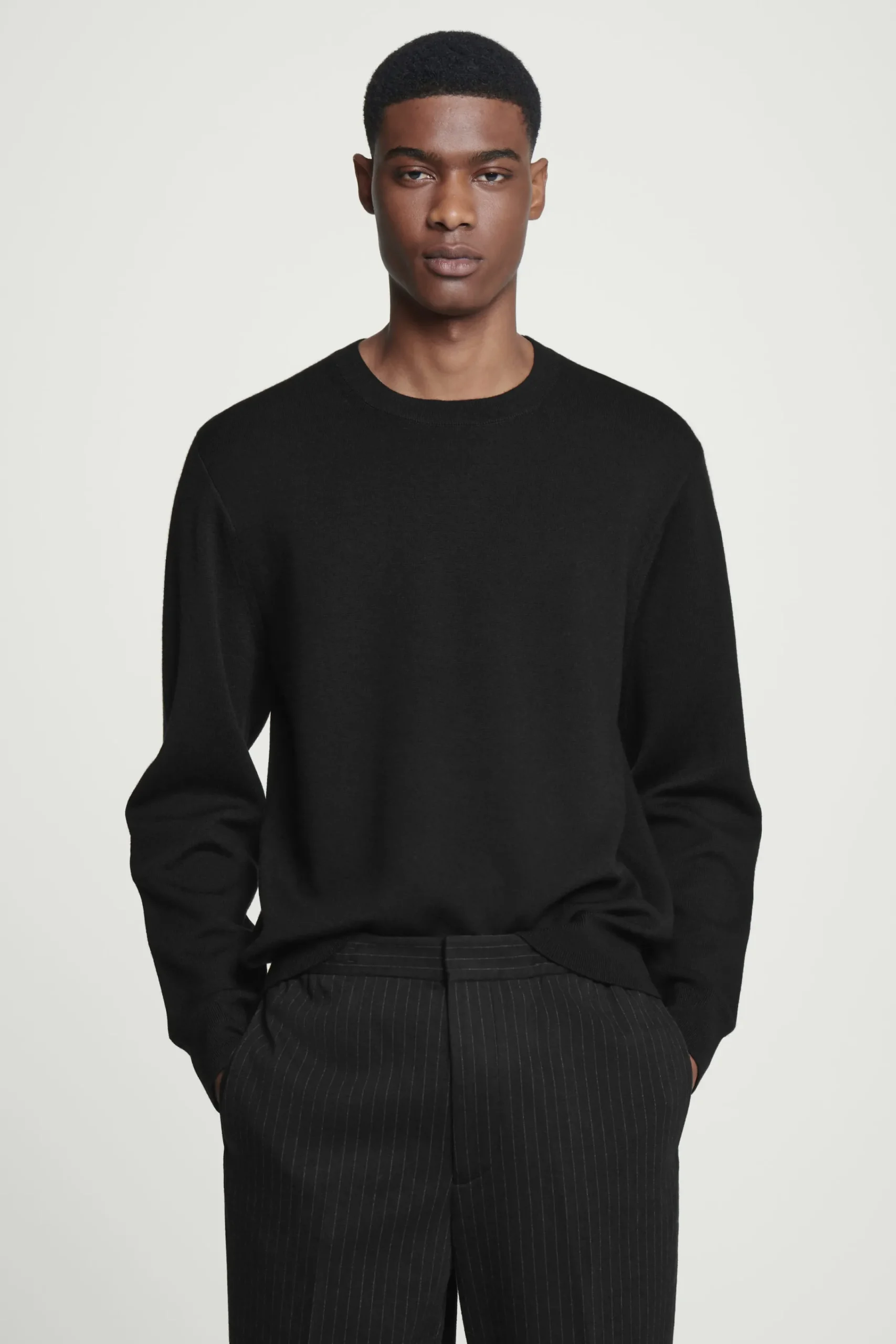 Herren COS Pullover | Strickmode*PULLOVER AUS MERINOWOLLE MIT LEDERPARTIE