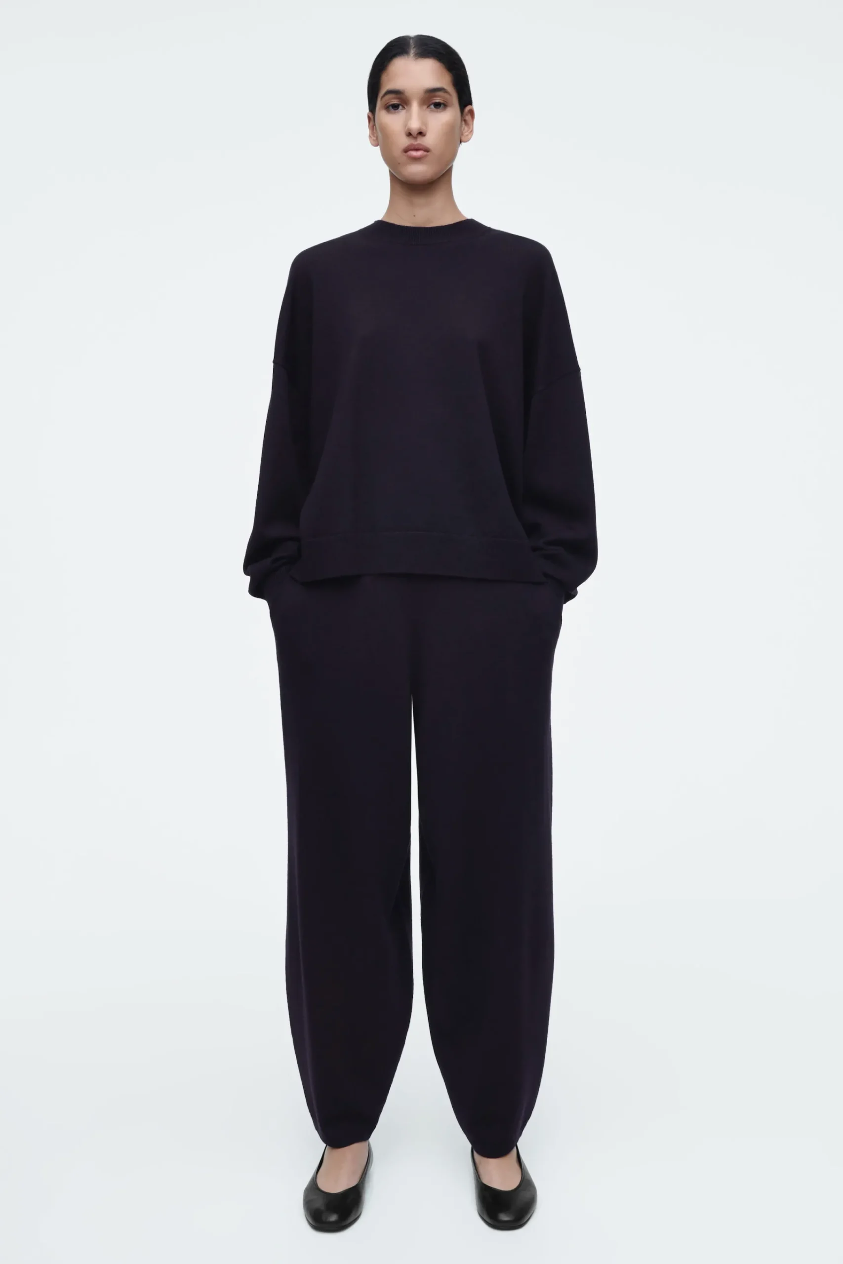Damen COS Strickmode*PULLOVER AUS MERINOWOLLE MIT RUNDHALSAUSSCHNITT