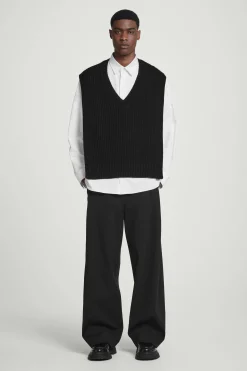 Herren COS Pullover | Kaschmir*PULLUNDER AUS WOLLE UND KASCHMIR MIT V-AUSSCHNITT