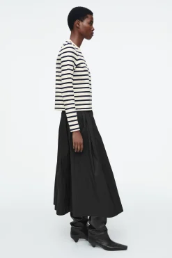 Damen COS T-Shirts | Oberteile*SCHLICHTES LANGARMSHIRT MIT NORMALER PASSFORM