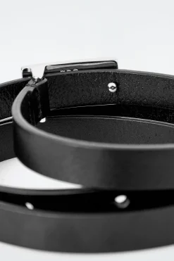 Damen COS Gürtel | Accessoires Aus Leder*SCHMALER LEDERGÜRTEL MIT RIEGELDETAIL