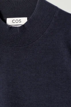 Herren COS Pullover | Strickmode*SCHMALER PULLOVER AUS MERINOWOLLE MIT STEHKRAGEN