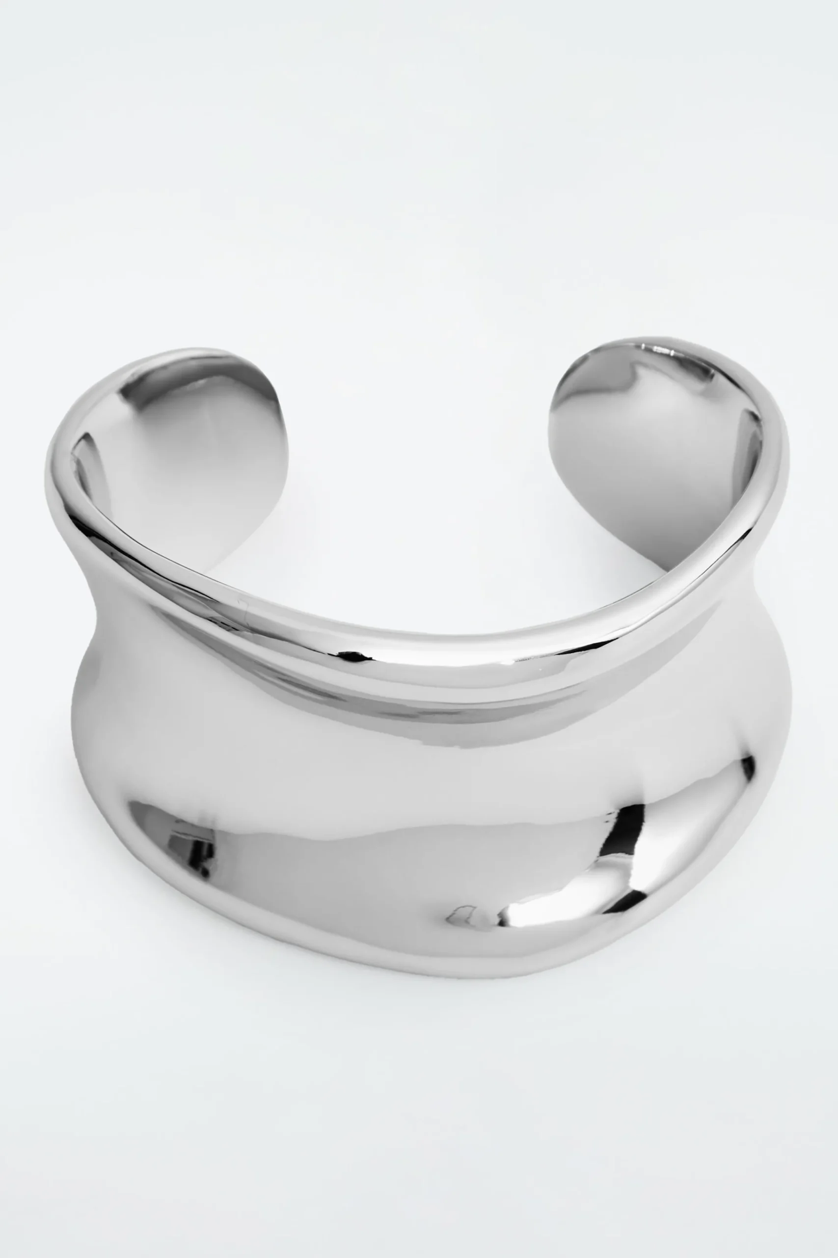 Damen COS Schmuck*SKULPTURALE ARMSPANGE