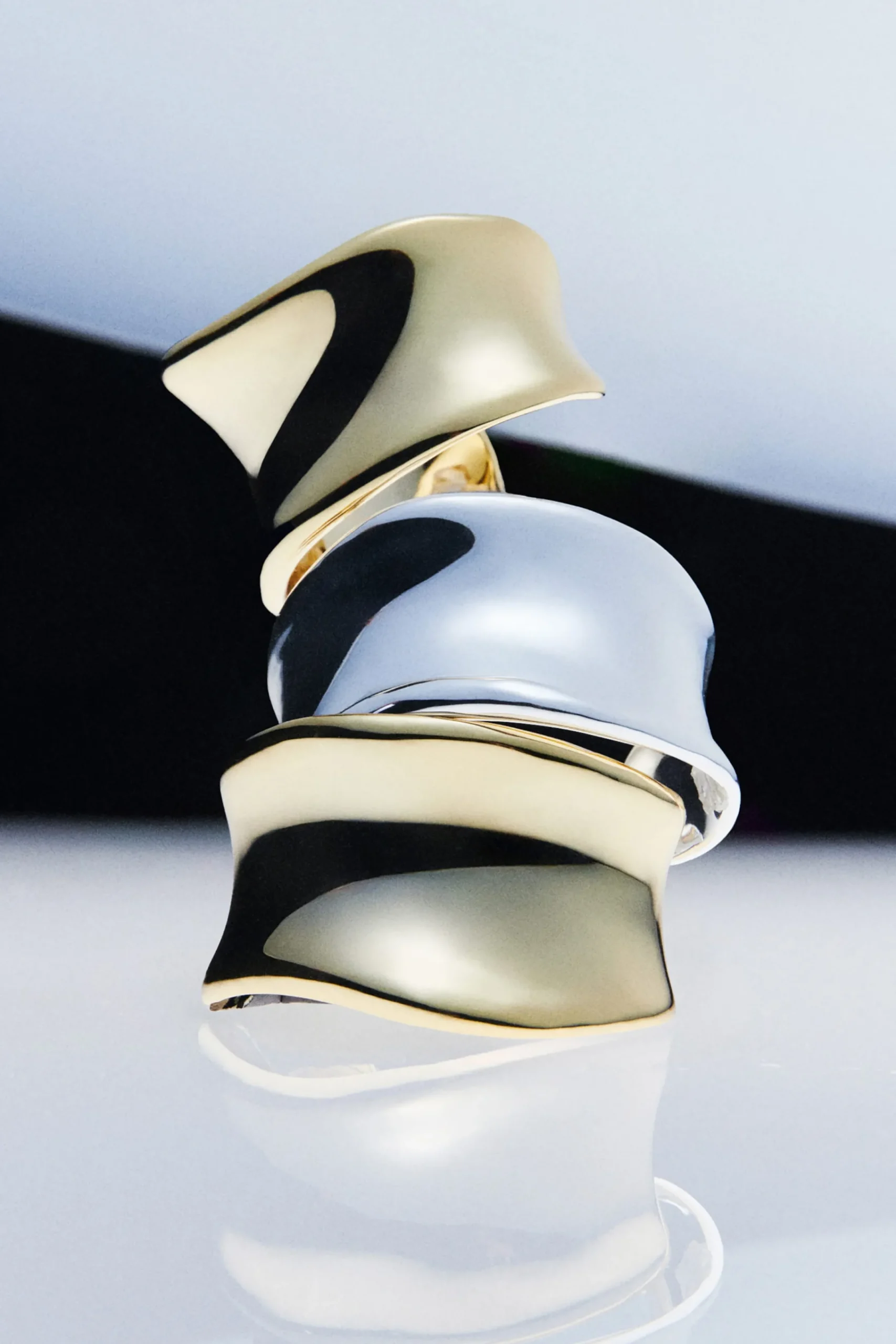 Damen COS Schmuck*SKULPTURALE ARMSPANGE