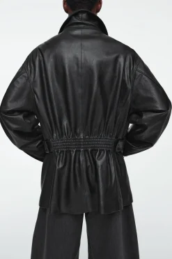 Damen COS Mäntel & Jacken*TAILLIERTE TRUCKER-JACKE AUS LEDER