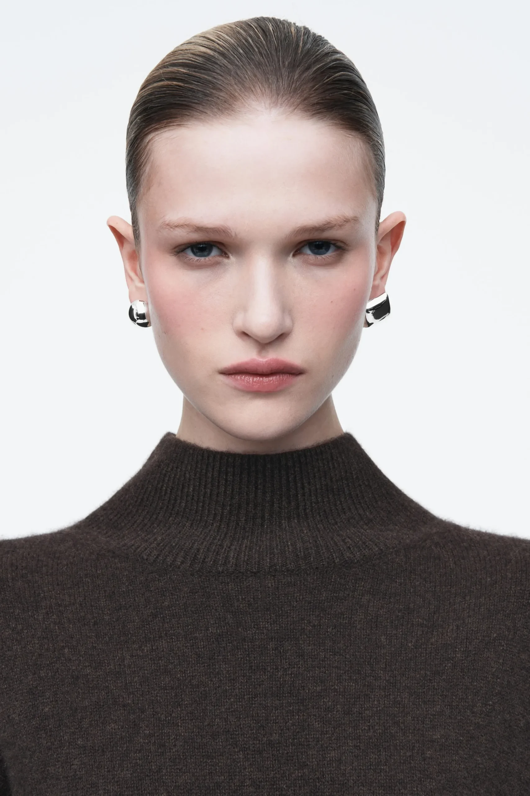 Damen COS Schmuck*UNGLEICHE OHRSTECKER