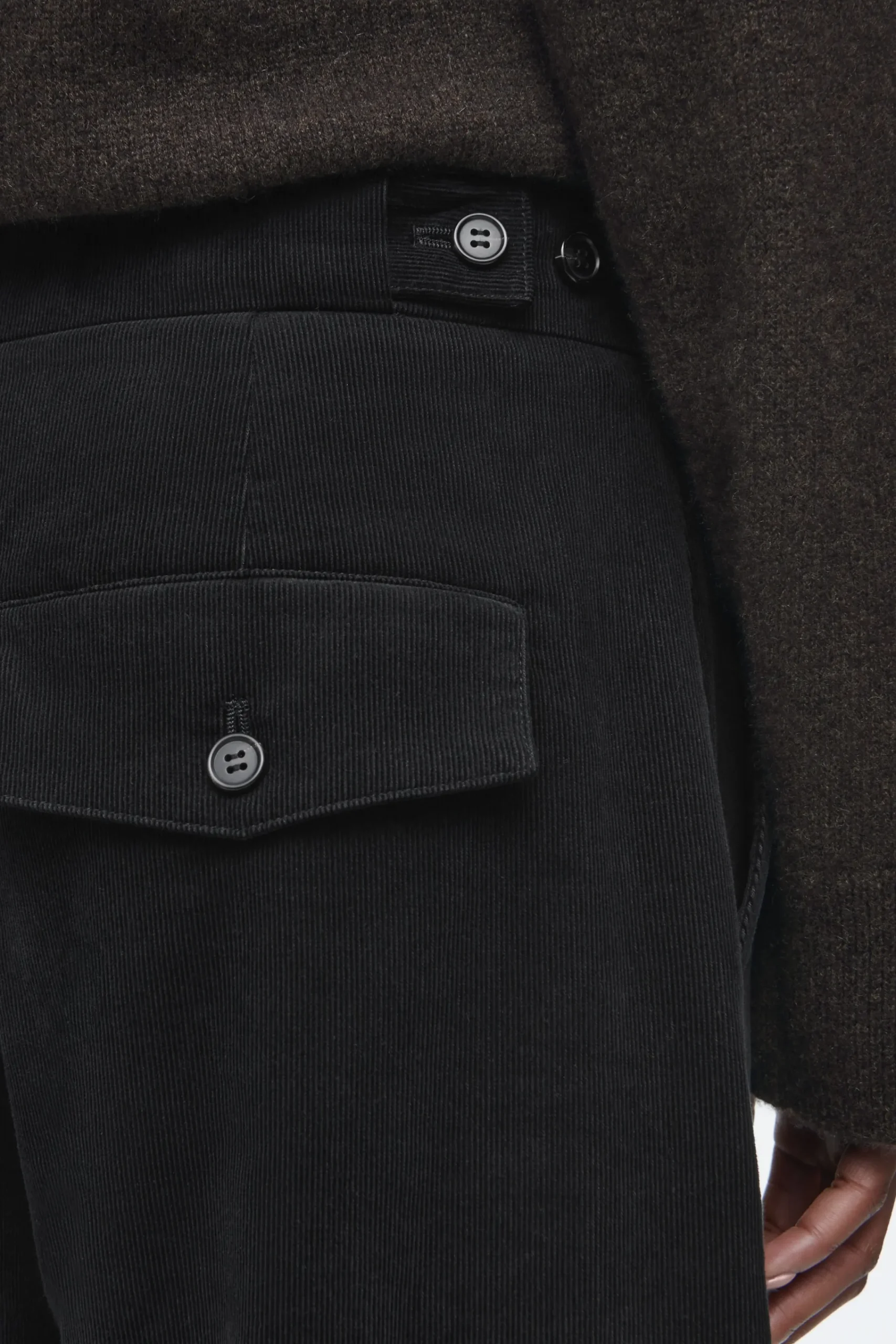 Damen COS Hosen*VERKÜRZTE CORDHOSE