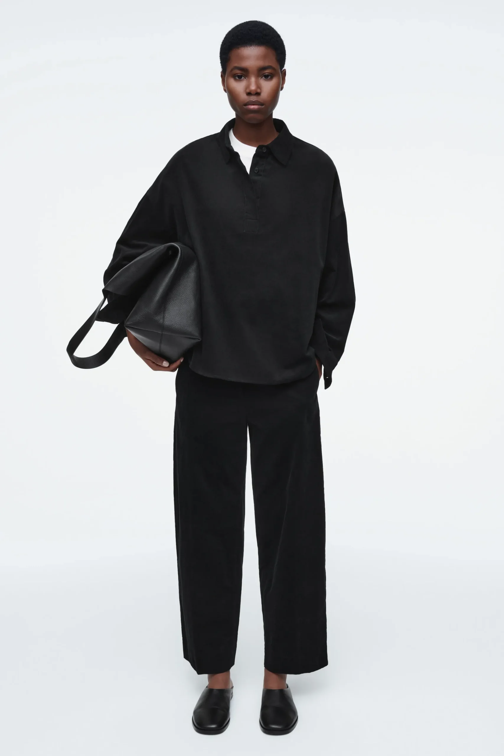 Damen COS Hosen*VERKÜRZTE CORDHOSE