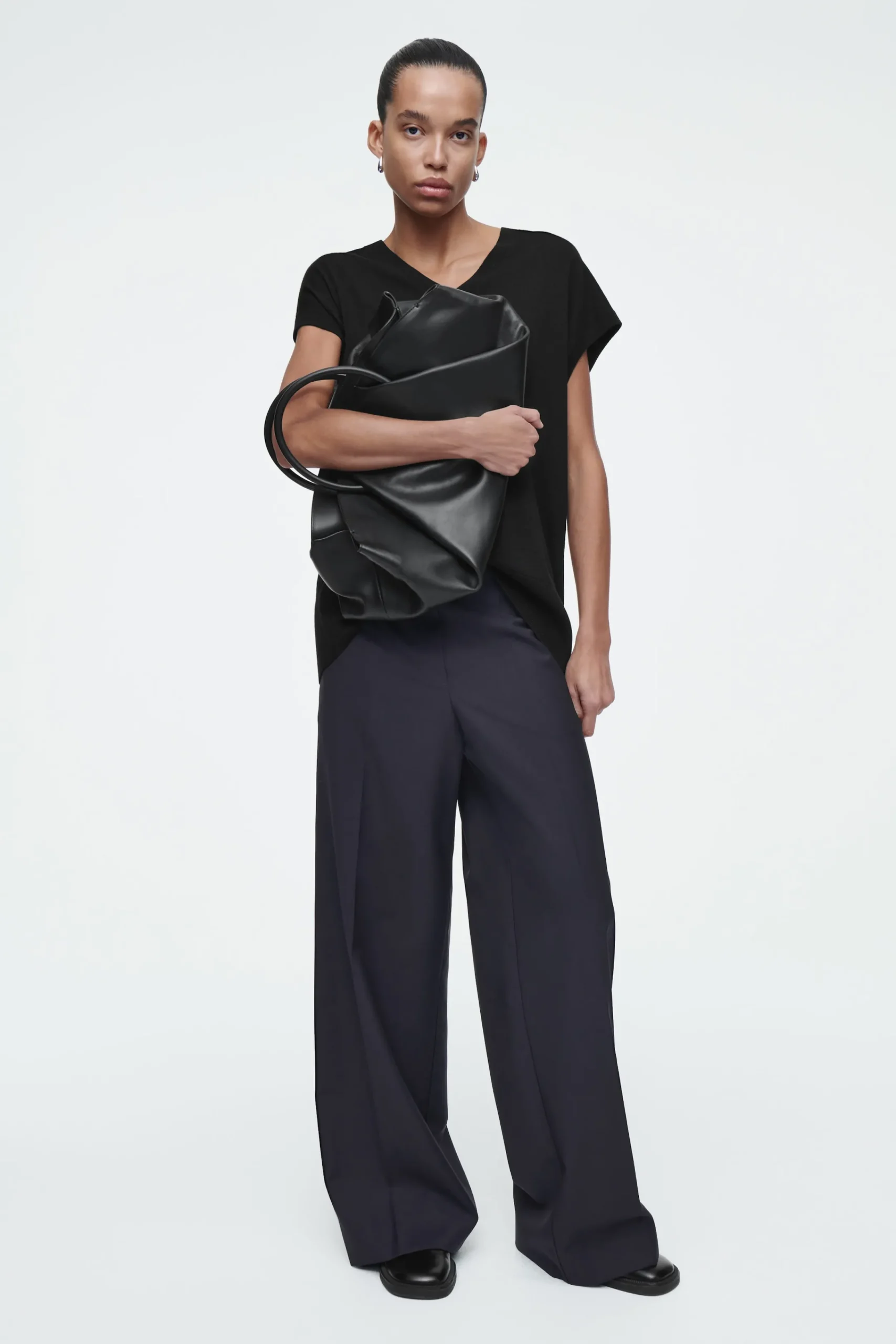 Damen COS Hosen*WOLLHOSE MIT GERADEM BEIN UND ELASTISCHEM BUND