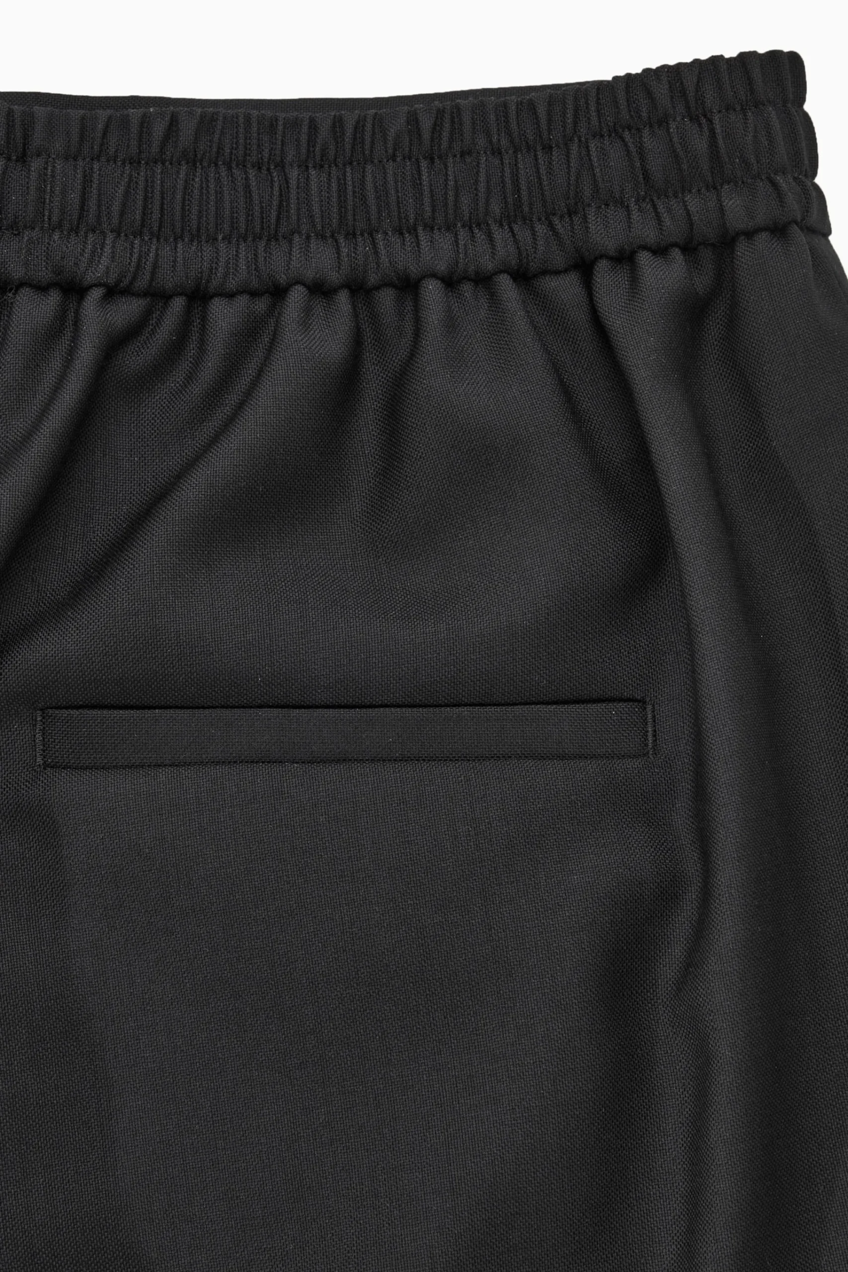 Damen COS Hosen*WOLLHOSE MIT GERADEM BEIN UND ELASTISCHEM BUND