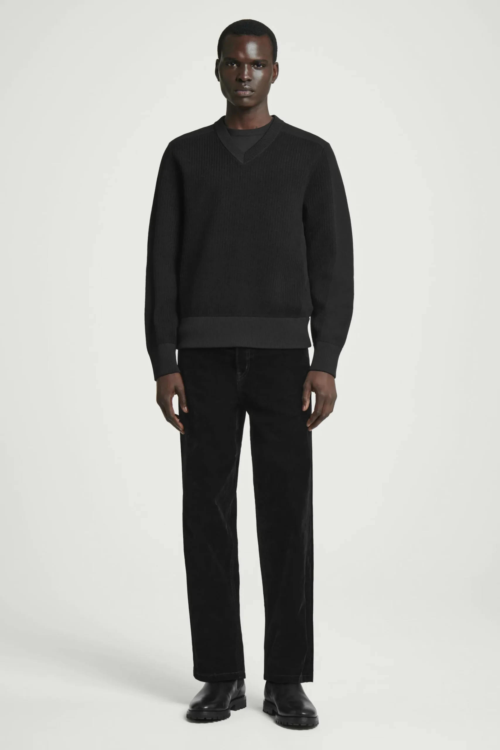 Herren COS Pullover | Strickmode*WOLLPULLOVER MIT V-AUSSCHNITT UND EINSÄTZEN