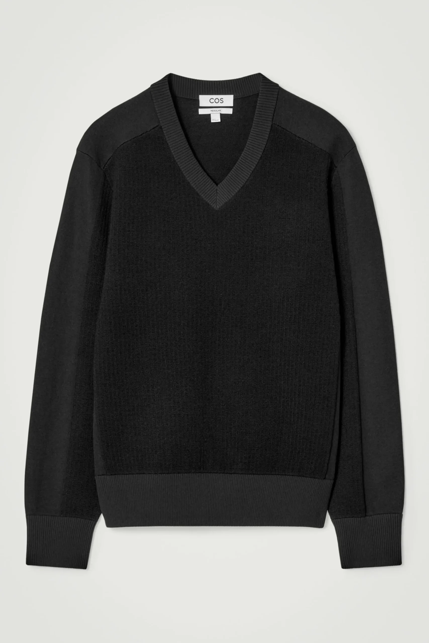 Herren COS Pullover | Strickmode*WOLLPULLOVER MIT V-AUSSCHNITT UND EINSÄTZEN