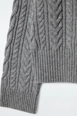 Damen COS Strickmode*WOLLPULLOVER MIT ZOPFSTRICKMUSTER UND STEHKRAGEN